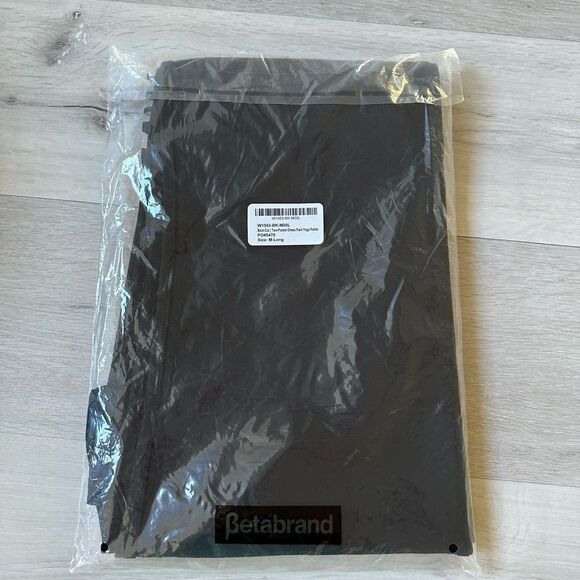 Betabrand Boot-cut Two Pocket Dress Pant Yoga Pants M Black NWT in packaging - Picture 5 of 6